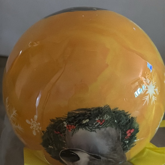 NIB Greyhound Christmas Ornament - Picture 4 of 10